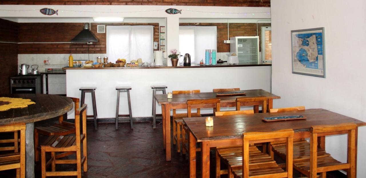 Hostel Bahia Ballenas Puerto Pirámides Dış mekan fotoğraf