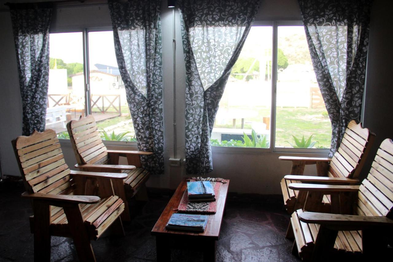 Hostel Bahia Ballenas Puerto Pirámides Dış mekan fotoğraf